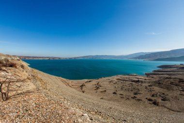 Sulak kanyonu. Chirkeyskaya HPP. Kafkasların doğası. Dağıstan, Rusya.