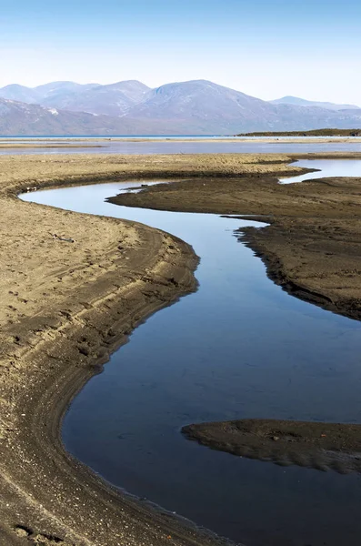 Őszi Táj Tornetrask Lake Hegyek Háttérben Észak Svédország — Stock Fotó