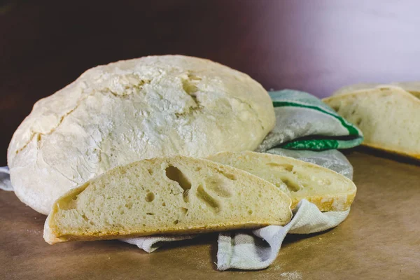 Pane Grano Fattoria Fatto Casa Situato Asciugamano Lino Carta Artigianale — Foto Stock