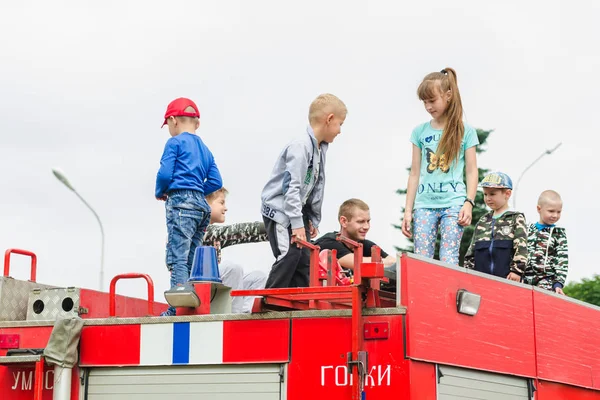 Horki Weißrussland Juli 2018 Kinder Unterschiedlichen Alters Spielen Einem Sommertag — Stockfoto