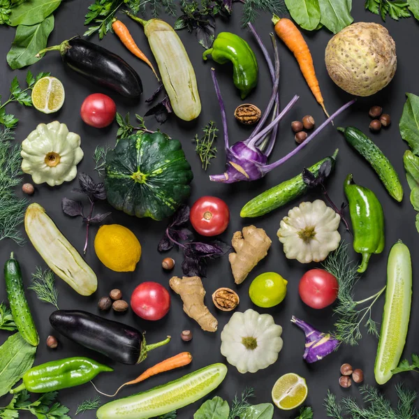 Dieta saludable concepto de comida vegetariana. Conjunto de verduras y spic Fotos De Stock Sin Royalties Gratis