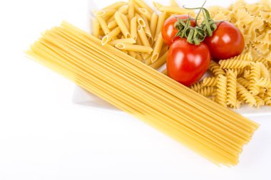 İtalyan makarna domates ile