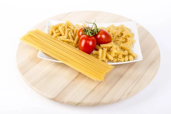 Pasta italiana con pomodori