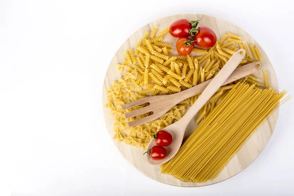 Pasta italiana con pomodori