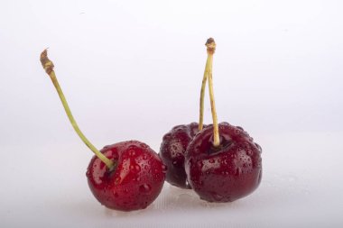 Kiraz, zengin bir besin kaynağıdır