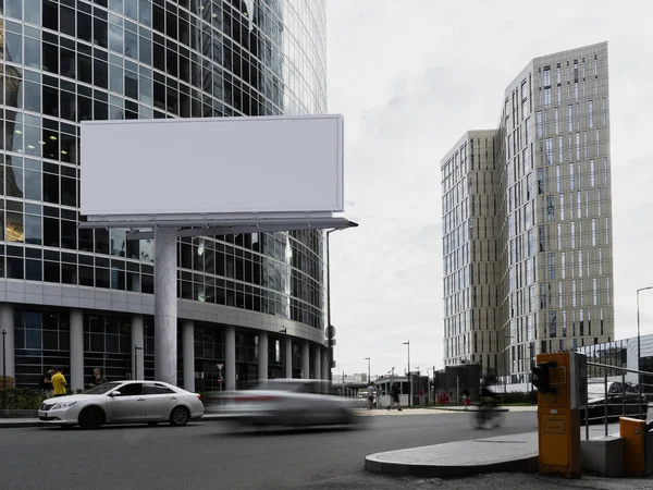 Blanco wit bord met wolkenkrabbers op achtergrond. 3D-rendering — Stockfoto