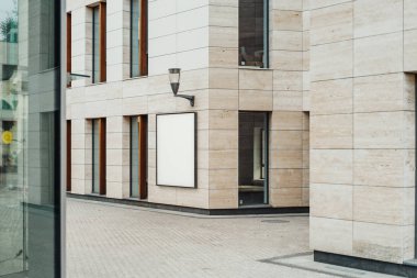Parlak modern bina duvar, 3d render boş dikey açık başlık.