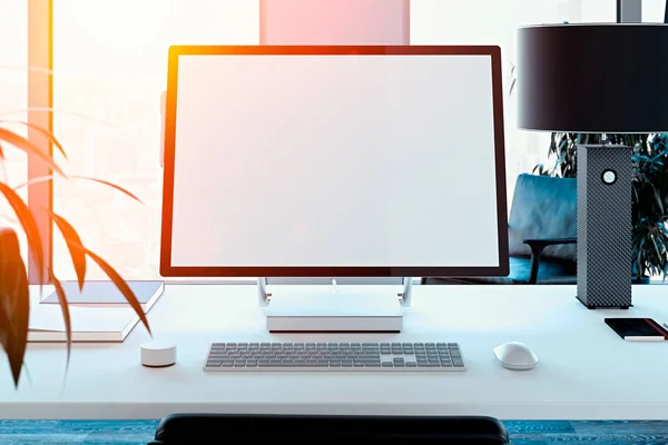 Monitor blanco en blanco, teclado y ratón de la computadora en el escritorio. renderizado 3d . —  Fotos de Stock