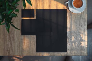 İş kırtasiye ve kahve Kupası Cafe ahşap masa. 3D render.