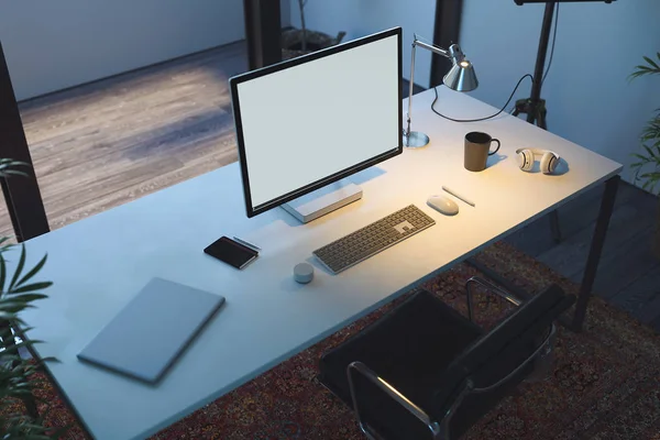 PC dengan monitor kosong, papan ketik dan tetikus komputer di bawah lampu. Rendering 3d . — Stok Foto