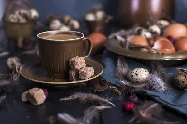 Espresso kahve ve vintage Cezve ve kahverengi şeker