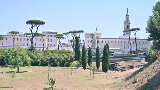 Utsikt fra Pompeii til byen. Et viktig historisk senter i Europa. – stockvideo