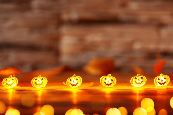 Fénylő Halloween Sütőtök Koszorúja Sötét Háttéren Fénymásoló Hellyel Halloween Háttér — Stock Fotó