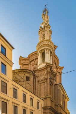 Düşük açılı görünümü barok Kilisesi Roma kenti, İtalya