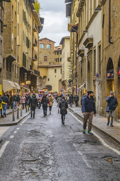 Floransa, İtalya, Ocak - 2018 - Kış kentsel olay yerinde tarihi merkezi Floransa şehir, İtalya