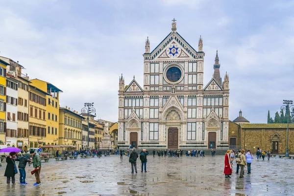 Floransa, İtalya, Ocak - 2018 - Kış gün olay yerinde ünlü piazza di santa croce, florence, İtalya'nın tarihi merkezi