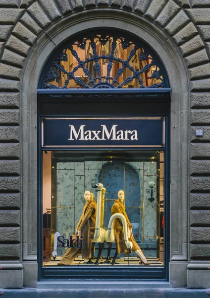 Флоренція Італія Січень 2018 Вікно Luxry Магазин Розташований Історичному Центрі — стокове фото