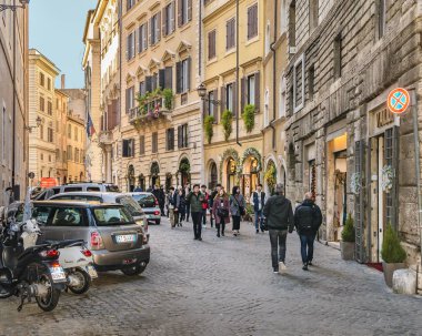 Roma, İtalya, Aralık - 2017 - kentsel gün sokak mahallinde Roma şehir merkezinde, İtalya