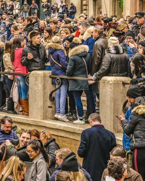 Rom Italien Januari 2018 Trångt Stadsbilden Fontana Trevi Fontänen Mest — Stockfoto