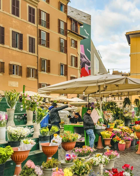 Rom Italien Dezember 2017 Campo Dei Fiori Ein Traditioneller Markt — Stockfoto