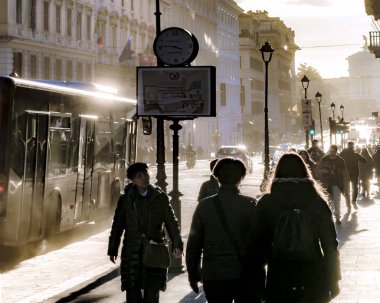 Roma, İtalya, Ocak - 2018 - kentsel kış sezonu gün ortası sahne sokak görünümü Roma kenti, İtalya