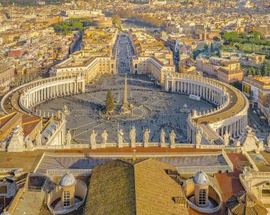 Roma, İtalya, Ocak-2018 - hava cityscape kenti Roma saint peter Bazilikası'na bakış açısından.