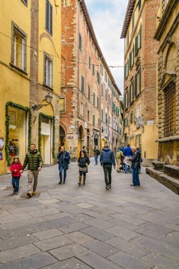 Lucca, İtalya, Ocak - 2018 - tarihi kentsel sokak olay yerinde lucca şehir, Toskana, İtalya