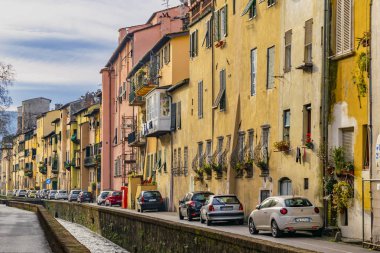 Lucca, İtalya, Ocak - 2018 - tarihi kentsel sokak olay yerinde lucca şehir, Toskana, İtalya