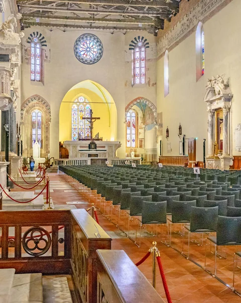 意大利卢卡 2018年1月 位于意大利卢卡市的圣弗朗西斯天主教会内部观 — 图库照片