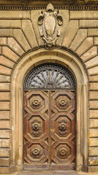 Exterieur Vooraanzicht Van Oude Deur Huis Het Historische Centrum Van — Stockfoto