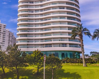 Punta del este şehrindeki modern apartman binası, uruguay