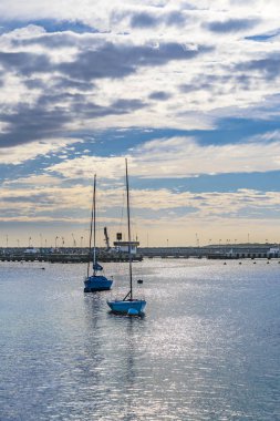 Öğleden sonra sahne ile lots-in tekneler, punta del este şehir bağlantı noktası, Uruguay