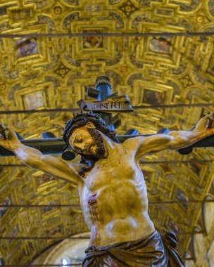 Antik kilise İsa'nın heykel ana konu olarak ile Venedik iç görünüm