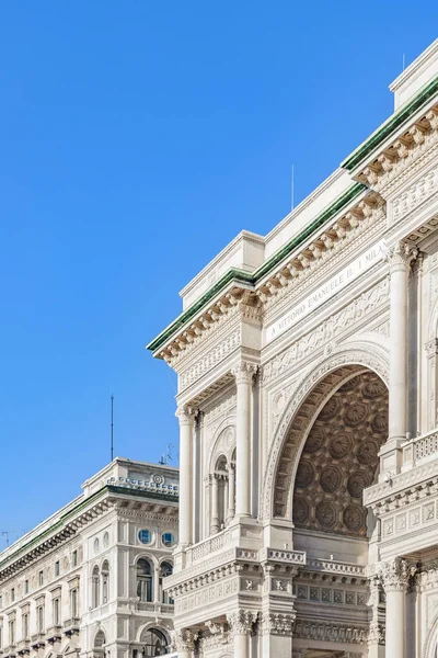 Exteriör Detaljvy Låg Vinkel Berömda Vittorio Emanuele Lyx Gallery Byggnad — Stockfoto