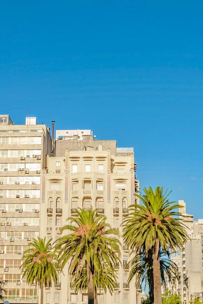 Buitenzijde Gevel Van Flatgebouwen Onafhankelijkheid Vierkante Montevideo Uruguay — Stockfoto
