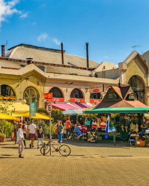 Montevideo, Uruguay, Nisan - 2018 - dış görünümü geleneksel gıda pazarının ciudad vieja District şehirde Montevideo, Uruguay