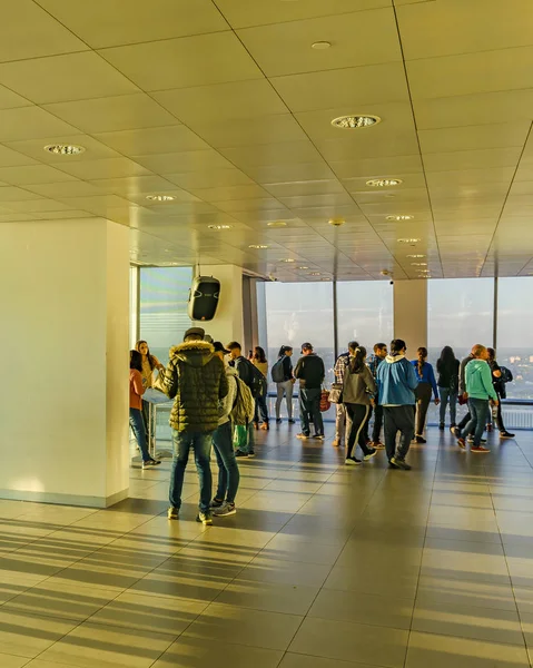 Montevideo Uruguai Outubro 2018 Grupo Pessoas Assistindo Vista Cidade Ponto — Fotografia de Stock