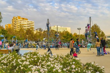 Santiago De Chile, Şili, santiago de chile şehrinde bicentennial Park çocuk oyunları - 2018 - aile olabilir.