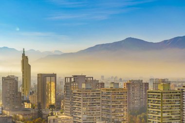 Santiago de chile şehir santa lucia hill bakış açısından havadan görünümü.