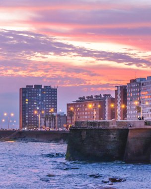 Rambla Sur, Montevideo Günbatımı Sahnesi