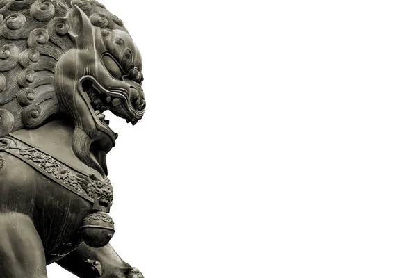 Mitológiai kínai állat szobrászat elszigetelt háttér — Stock Fotó