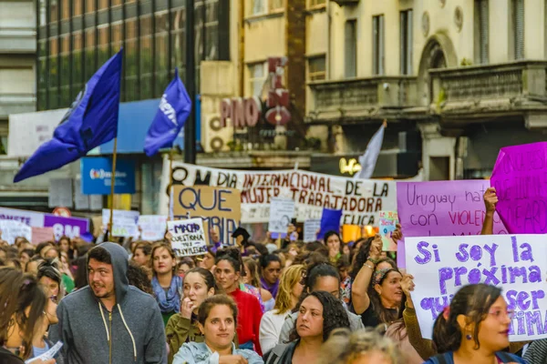 Ženy březen mezinárodní den, Montevideo, Uruguay — Stock fotografie