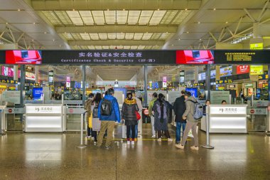 Shanghai Hongqiao tren istasyonu iç görünüm