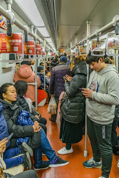 Intérieur du métro, Shanghai, Chine — Photo