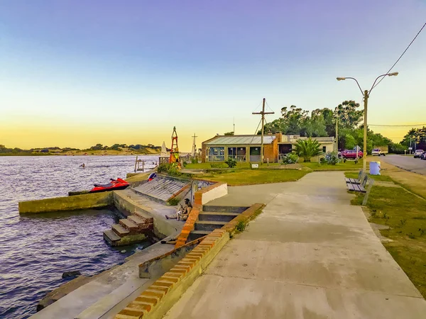 Waterfront étterem, Canelones, Uruguay — Stock Fotó