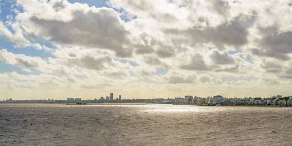 Escena de verano costera de Montevideo, Uruguay — Foto de Stock