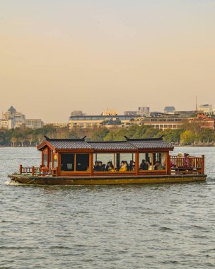 Turistik Tekne, Batı Gölü, Hangzhou, Çin