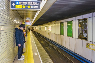 Gece Metrosu, Osaka, Japonya