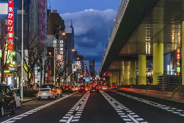 アーバンナイトシーン、大阪、日本 — ストック写真
