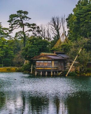 Kenroku-En Bahçesi, Kanazawa, Japonya